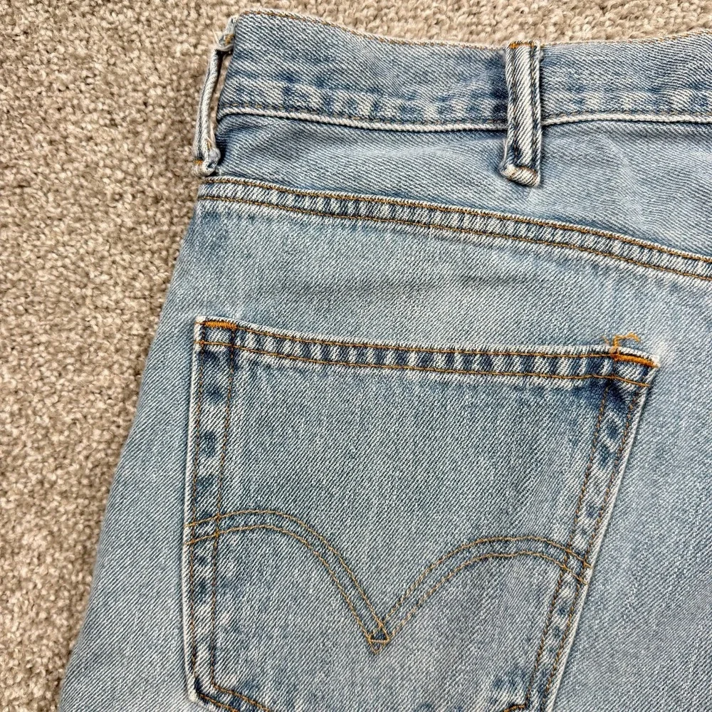 Levis 550 Relaxed Fit Jeans Mens 42x32 Light Wash Straight Leg Denim Cotton